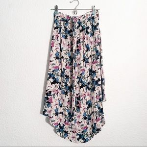 O’neill skirt size medium! Perfect condition.